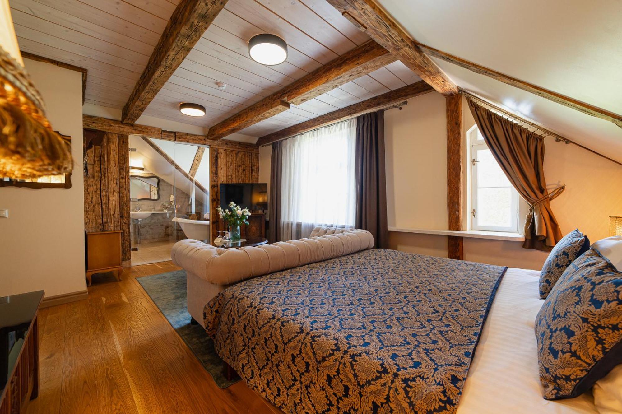 Boutique Hotel Virkas Muiza Kuldiga Room photo